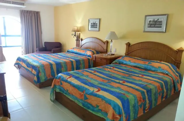 Exxtraordinary Resort Bellamar Sosua habitacion 2 camas grande